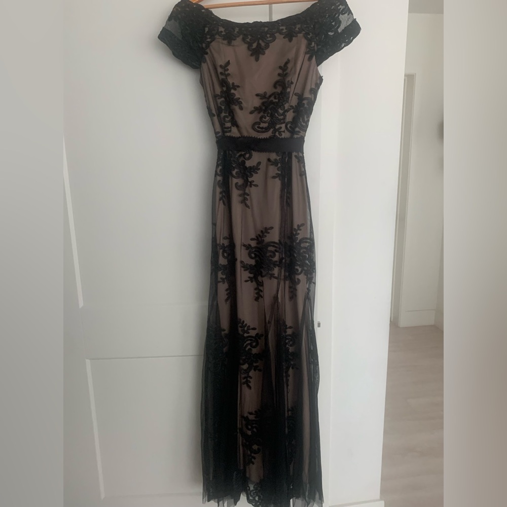 Women’s size 6 nude gown with black lace overlay